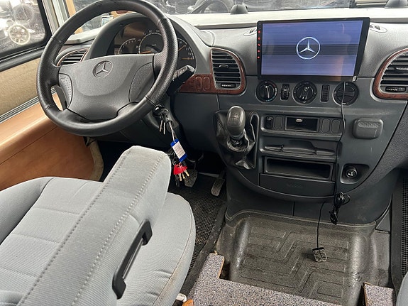 Carthago 690 Mercedes Benz Rymlig Kvalitets husbil 18 of 27