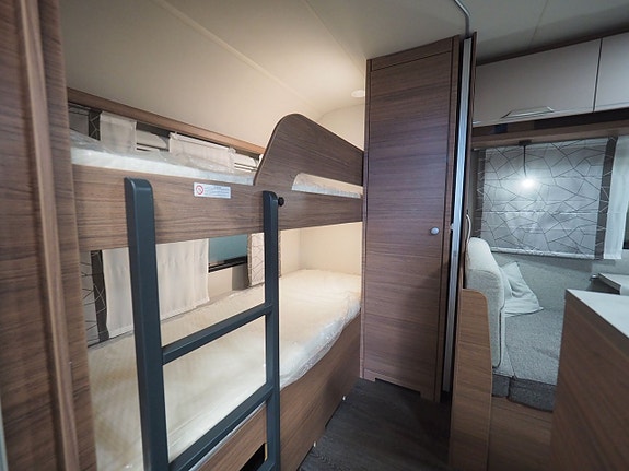Knaus Sport 540 FDK DEMOUTFÖRSÄLJING 1866:-/mån I Design-Paket I Golvvärme 12 of 17