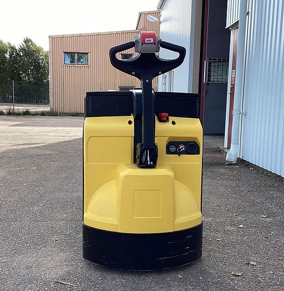 Hyster P2.0 3 of 4