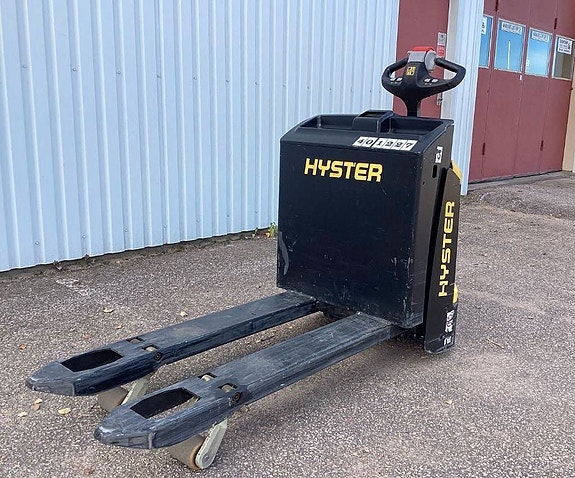 Hyster P2.0 2 of 4
