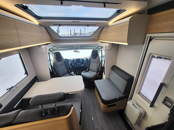 Adria Coral Plus 670 SL Långbäddar 15 of 17