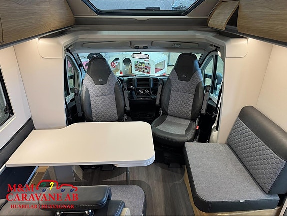 Adria Coral Plus 670 SL Långbäddar 4 of 17