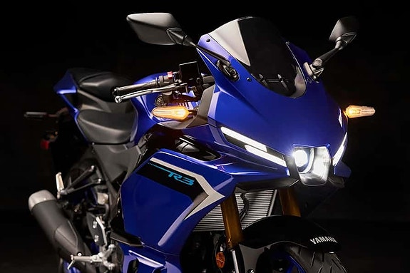 Yamaha R3 2025 3 of 3