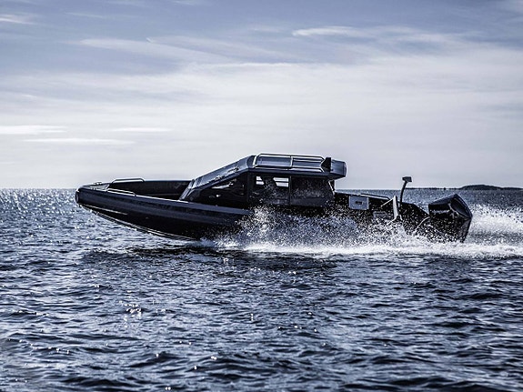 IRON 827 COUPE MERCURY 400 V10 VERADO - 2024