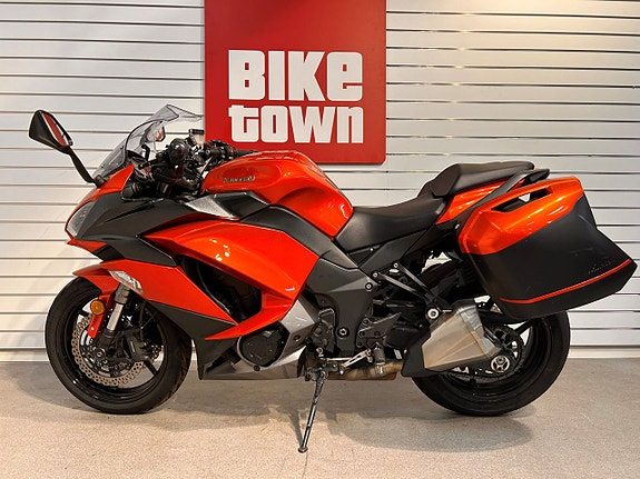 Kawasaki Z1000 SX med väskor