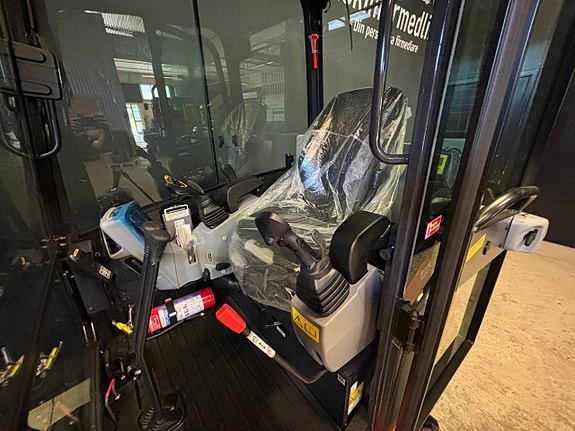 NY Kubota KX 019-4 - PAKETPRIS MED SLÄPVAGN / 5 ÅRS GARANTI 7 of 8