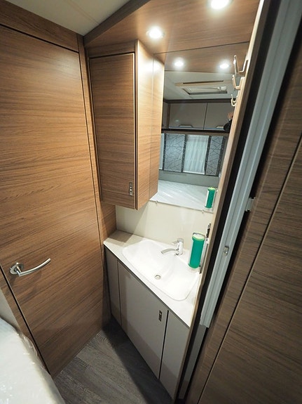 Knaus Sport 450 FU DEMOUTFÖRSÄLJING 1706:-/mån I Design-Paket 16 of 20