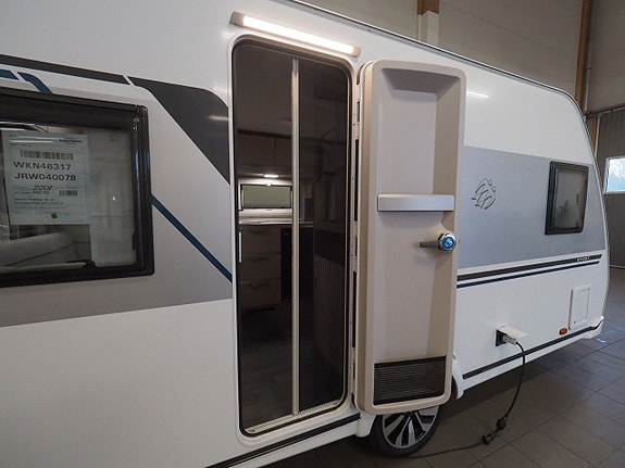 Knaus Sport 450 FU DEMOUTFÖRSÄLJING 1706:-/mån I Design-Paket 6 of 20