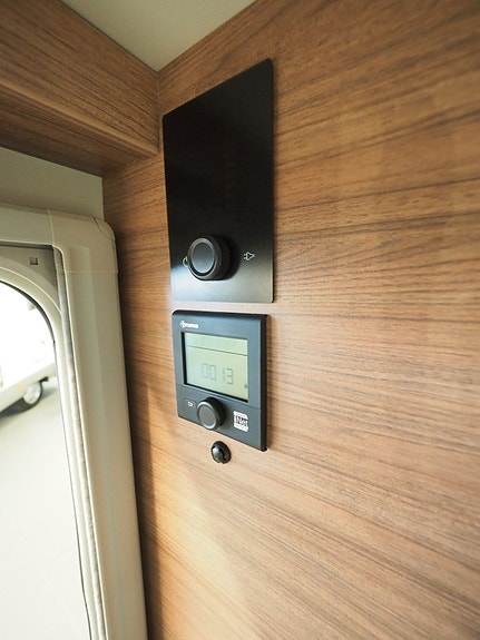 Knaus Sport 450 FU DEMOUTFÖRSÄLJING 1706:-/mån I Design-Paket 20 of 20