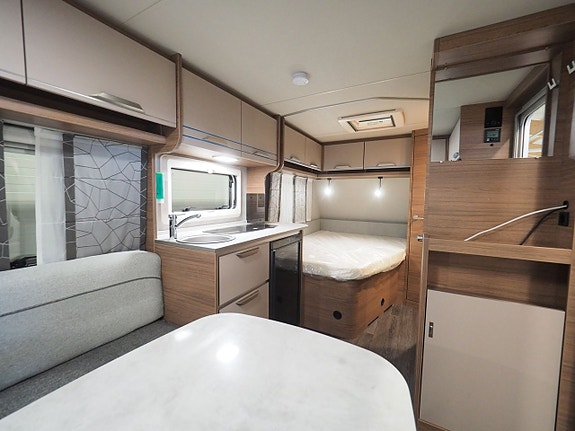Knaus Sport 450 FU DEMOUTFÖRSÄLJING 1706:-/mån I Design-Paket 12 of 20