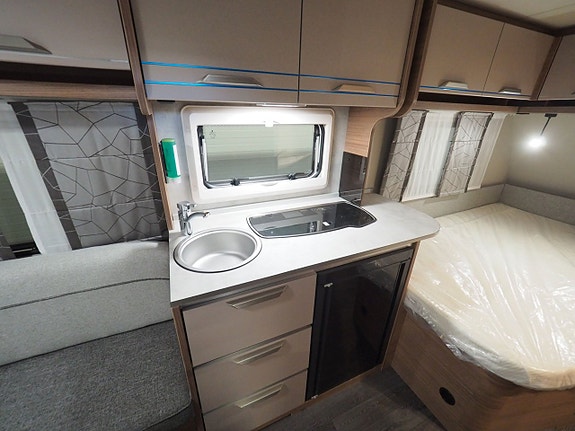 Knaus Sport 450 FU DEMOUTFÖRSÄLJING 1706:-/mån I Design-Paket 13 of 20