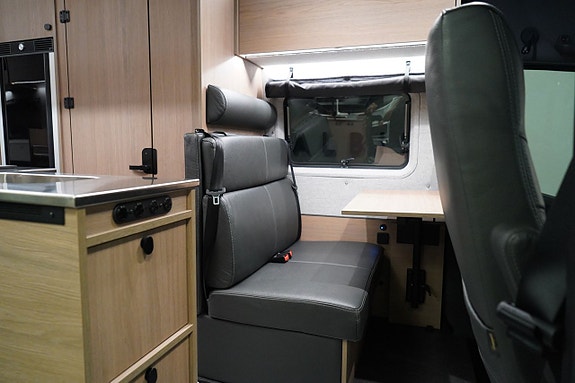 Mercedes-Benz Sprinter  Dovra RIG X-750 4,95% 22 of 30