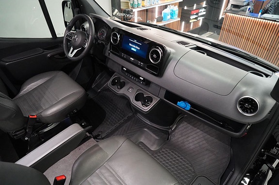 Mercedes-Benz Sprinter  Dovra RIG X-750 4,95% 17 of 30