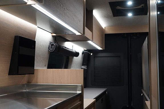 Mercedes-Benz Sprinter  Dovra RIG X-750 4,95% 24 of 30