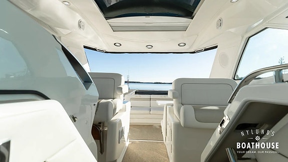 Sea Ray 450 Sundancer | 2x Cummins QSB480 20 of 30