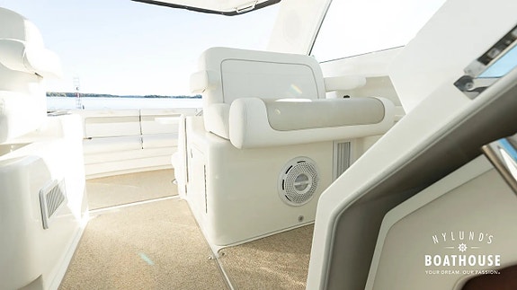 Sea Ray 450 Sundancer | 2x Cummins QSB480 22 of 30