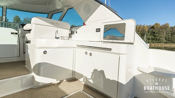 Sea Ray 450 Sundancer | 2x Cummins QSB480 19 of 30