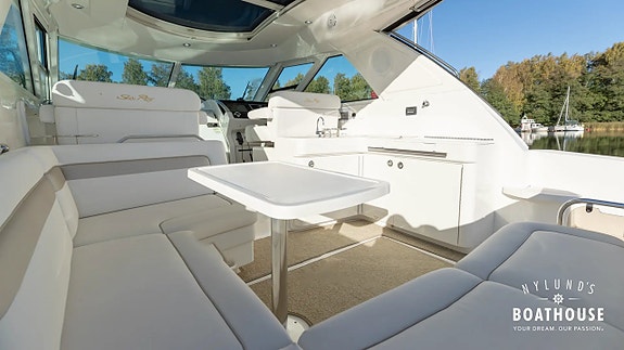 Sea Ray 450 Sundancer | 2x Cummins QSB480 14 of 30