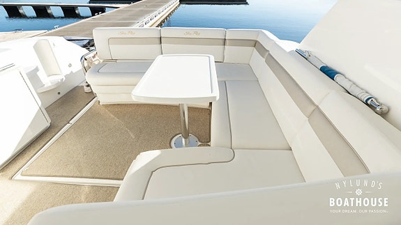 Sea Ray 450 Sundancer | 2x Cummins QSB480 26 of 30