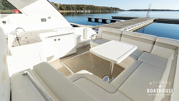 Sea Ray 450 Sundancer | 2x Cummins QSB480 25 of 30