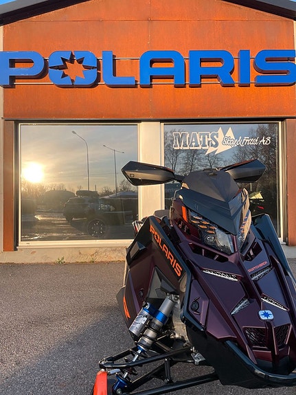 Polaris 9R Switchback ASSAULT 146 DEMO 5 of 6