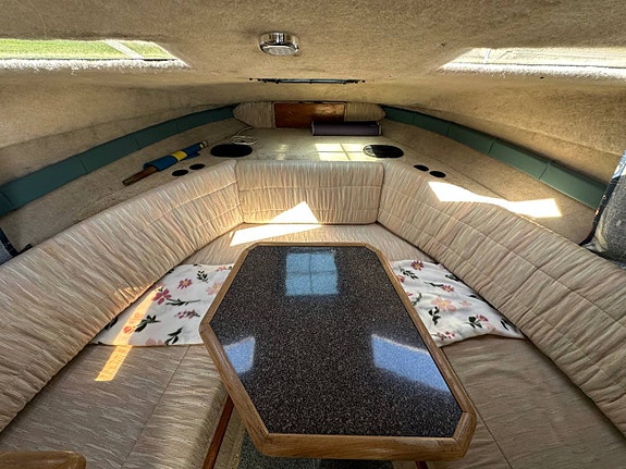 Bayliner 2150 V8 Ciera Sunbridge -89 7 of 9