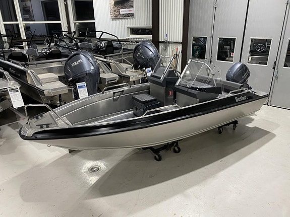 Buster L2 2024 med Yamaha F50 HETL 3 of 5