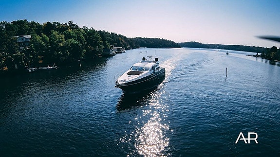 Sunseeker Predator 74