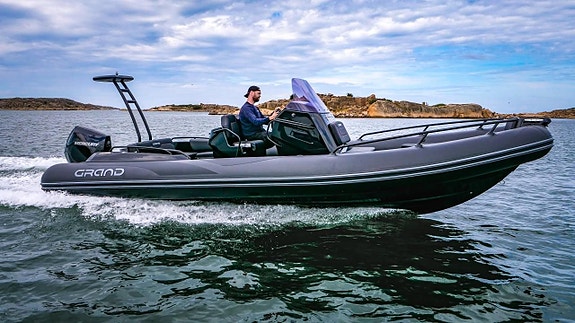 Grand GL 750 BE -24 Mercury F250 XL DTS V-8 29 of 30