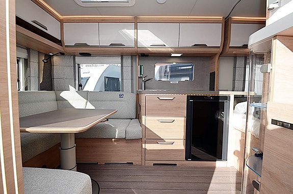 Knaus 450 FU Südwind 60 Years, Dubbelbädd 2 of 22
