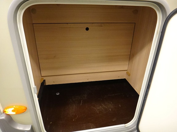 Bürstner T 720 " Enkelsängar " Toa bak " Automat " 150hk " 18 of 26