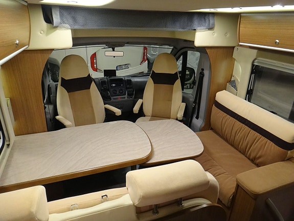 Bürstner Ixeo Plus 726 "Enkelsängar " Stort garage " AC " 13 of 23