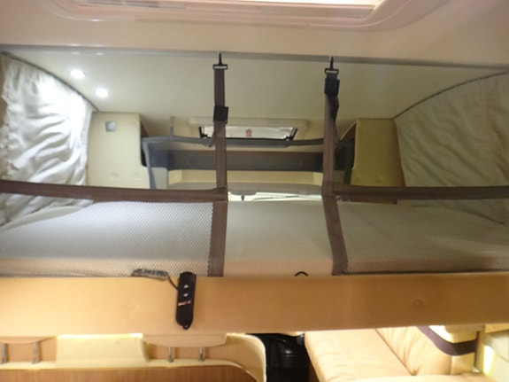 Bürstner Ixeo Plus 726 "Enkelsängar " Stort garage " AC " 14 of 23