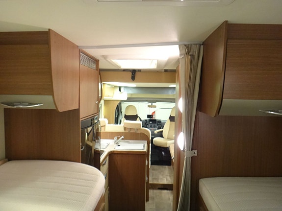 Bürstner Ixeo Plus 726 "Enkelsängar " Stort garage " AC " 10 of 23