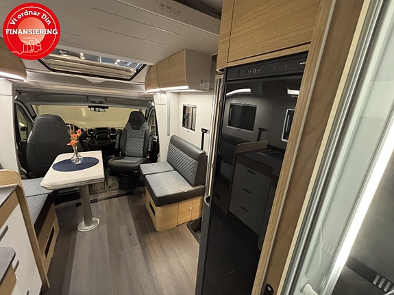 Adria Matrix Plus 670 DC 11 of 21