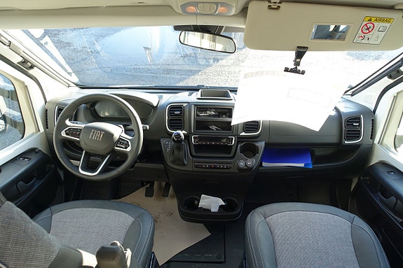 Adria Matrix Plus 670 DC 9 of 21