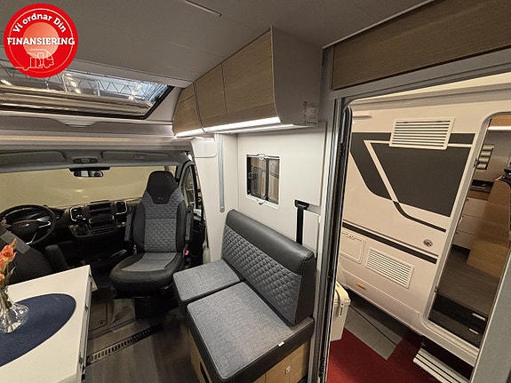 Adria Matrix Plus 670 DC 12 of 21
