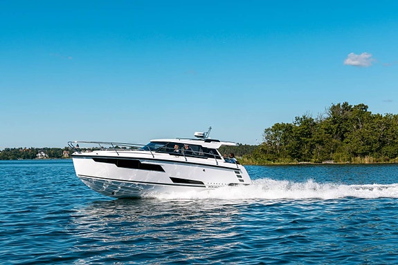 AQUADOR 300 HT  2025 fabriksny. Finns hemma för visning! 4 of 12
