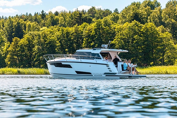 AQUADOR 300 HT  2025 fabriksny. Finns hemma för visning! 3 of 12