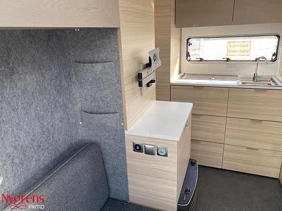 Adria Altea 362 LH, Smidig och lätt husvagn med långbäddar 7 of 16