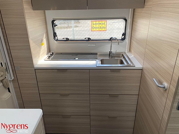 Adria Altea 362 LH, Smidig och lätt husvagn med långbäddar 11 of 16