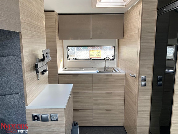 Adria Altea 362 LH, Smidig och lätt husvagn med långbäddar 10 of 16