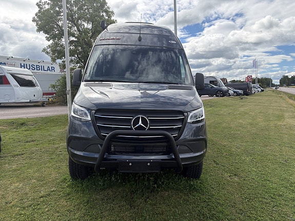 Kabe Travel Master Van 690 LB 2 of 21