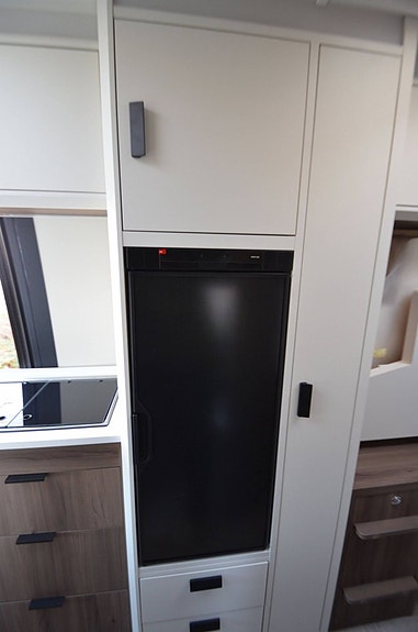 Kabe Travel Master Van 690 LB 20 of 21