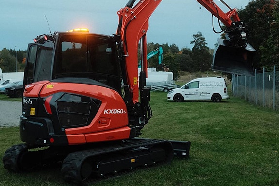 NY Kubota KX060-5 - 5 ÅRS GARANTI MED FRIA TIMMAR! 2 of 11