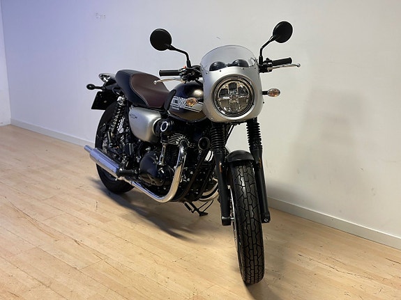 Kawasaki W800 En riktigt bra Caféracer 3 of 3