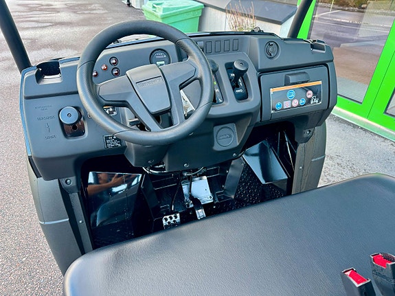 Kawasaki Mule SX 4x4 6 of 6