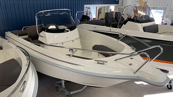 HR 532 CC -23 Yamaha F100LB -25 2 of 4