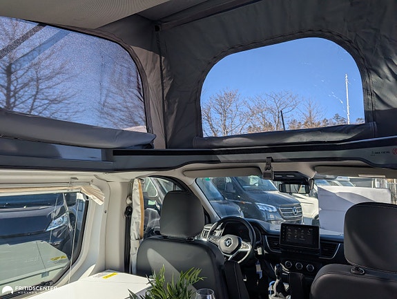 Adria Adria Active Pro - Lättkörd plåtis med automat, värmare & pop-up tak 4 of 21