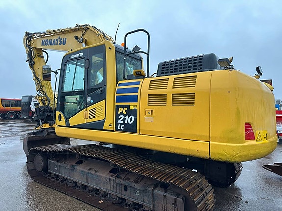 Komatsu PC210 Bandgrävare 4700tim 3 of 7